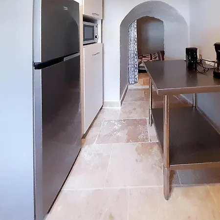 Apartmán 2 Bedroom Gorgeous In Villeneuve-les-montrea