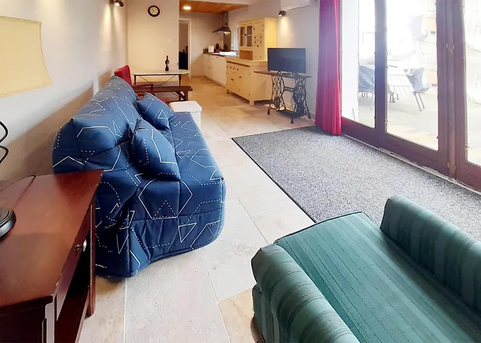 Apartman Awesome In Villeneuve-les-montrea Villeneuve-lès-Montréal