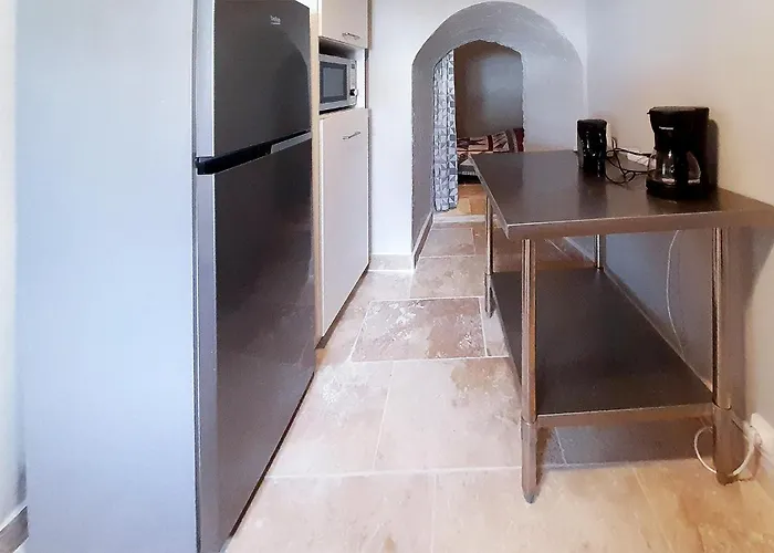 Apartman Awesome In Villeneuve-les-montrea