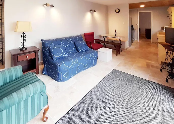Apartman Awesome In Villeneuve-les-montrea *